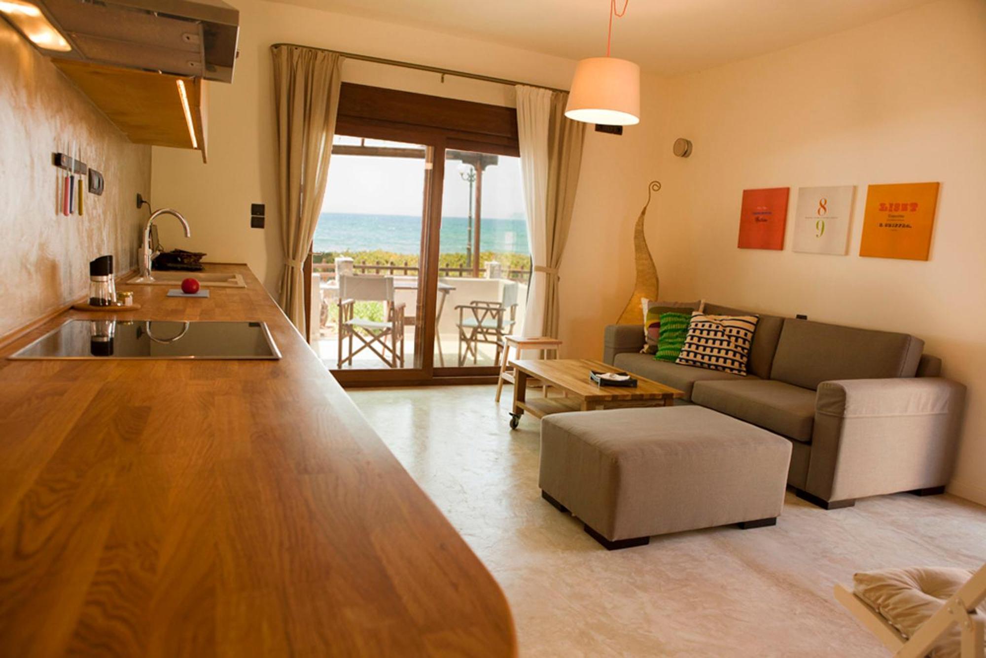 Horizonte Seafront Suites Kíssamos Exteriör bild